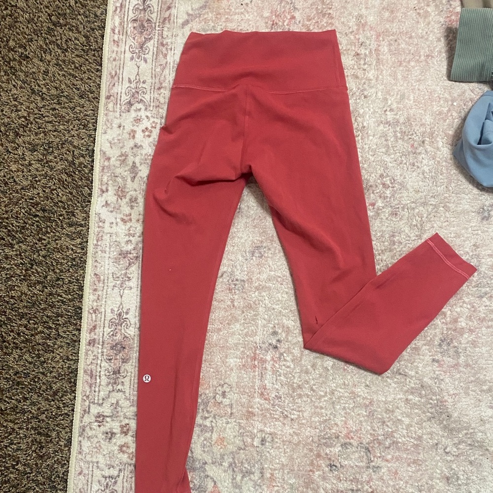 Women’s Lululemon High-Waisted Leggings size 4 - 25 inseam